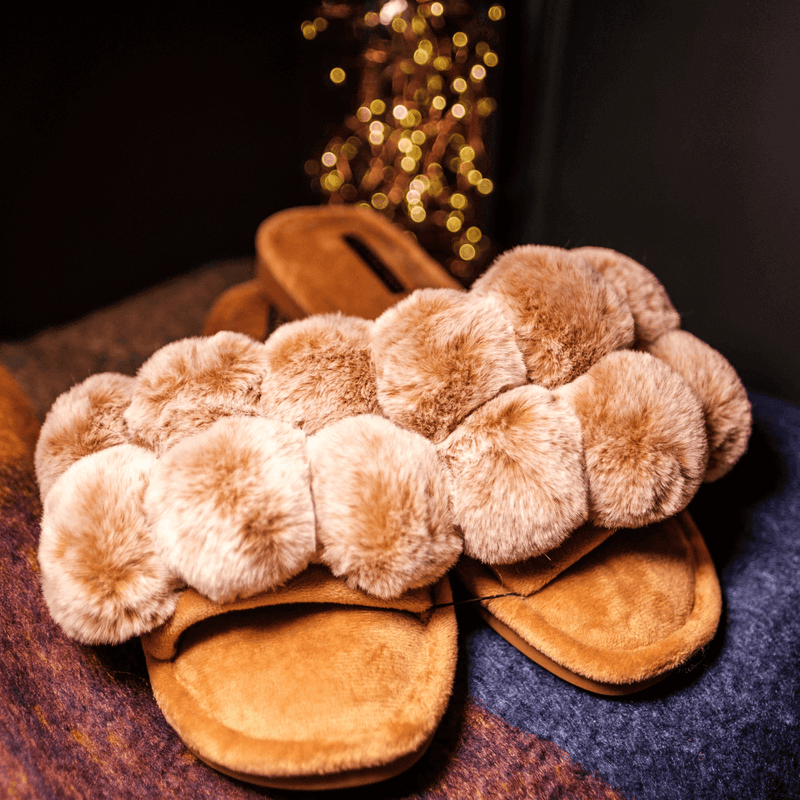 SLIDER SLIPPERS | DOLLY in Caramel Kiss the Moon