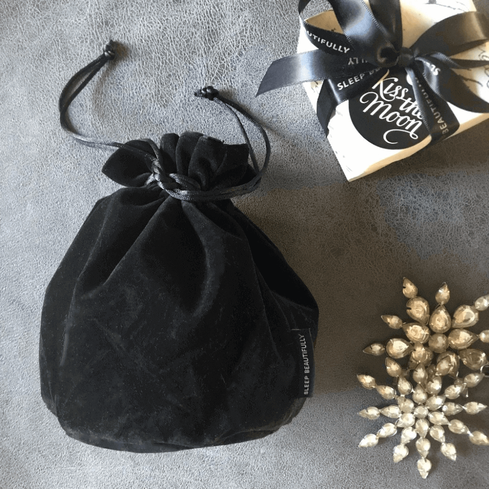 VELVET BEAUTY BAG