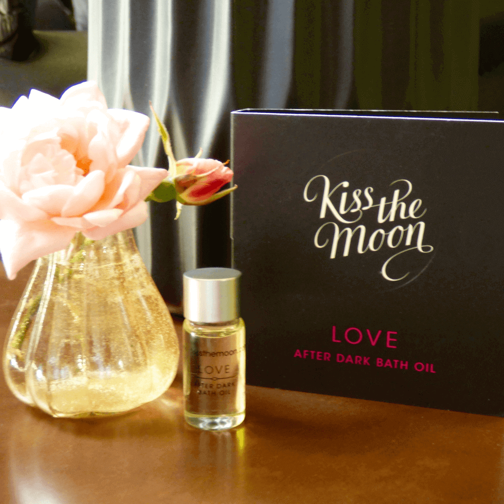 LOVE BATH & SHOWER OIL SAMPLE Sample our sleep inducing essential oi