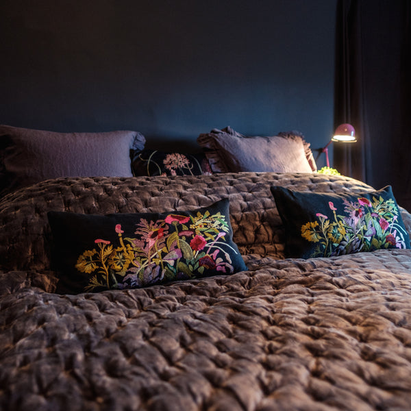 WAYS TO CREATE THE BED OF YOUR DREAMS