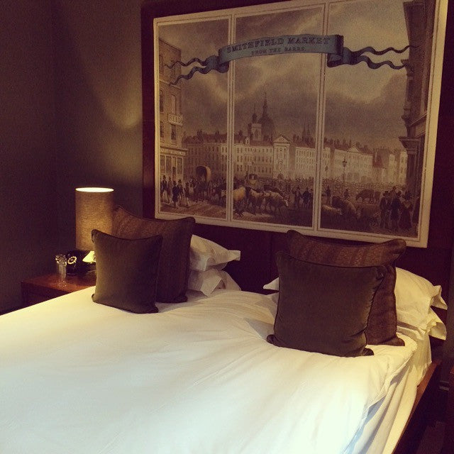 FOX & ANCHOR, LONDON - SLEEPOVER REVIEW