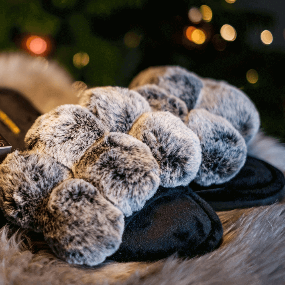 SLIDER SLIPPERS | DOLLY in Black