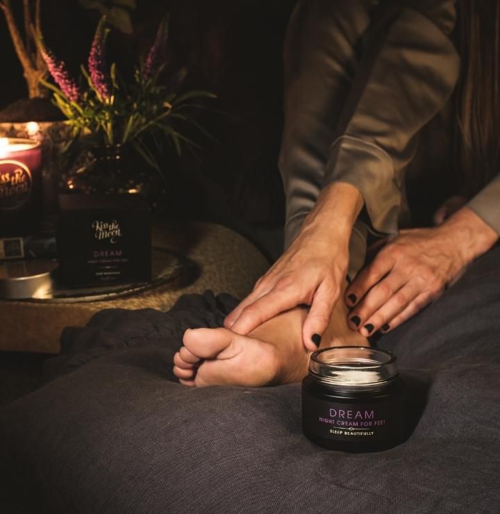 DREAM NIGHT CREAM FOR FEET | Soothe & heal overnight with Lavender &  Bergamot